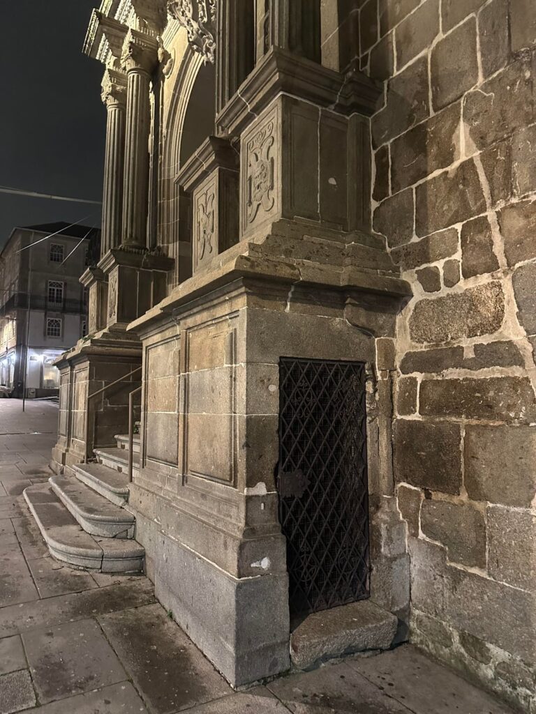 秘密のトンネルのセ・デ・ブラガ?