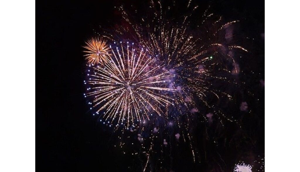 和歌山県和歌山市で「第74回港まつり花火大会」を7月25日に開催 ドローンショーも実施 | AMP[アンプ] - 人生の豊かさを生む瞬間を情報でつくりだす新世代向けビジネスメディア