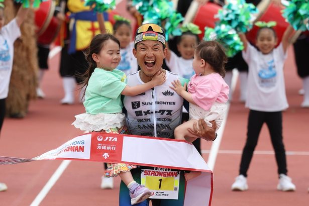 古谷が2連覇　宮古島トライアスロン　沖縄