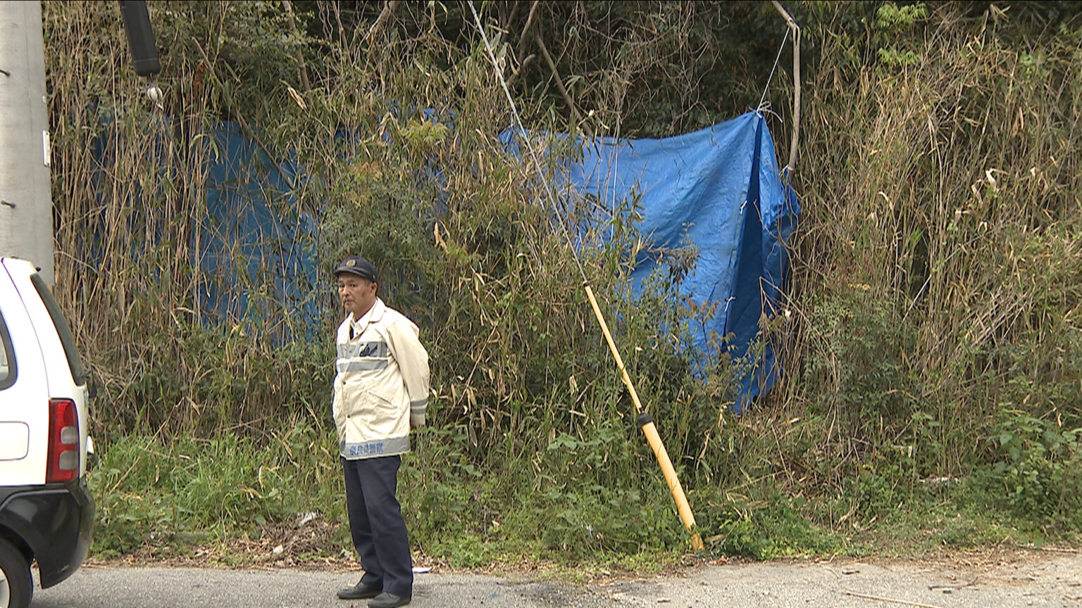 奈良県大淀町の山林で見つかった遺体の身元は５７歳女性　遺体を遺棄した疑いで逮捕された男と数年前から同居か　男は２４日「道に迷った」と近くの住宅訪れその後緊急逮捕
