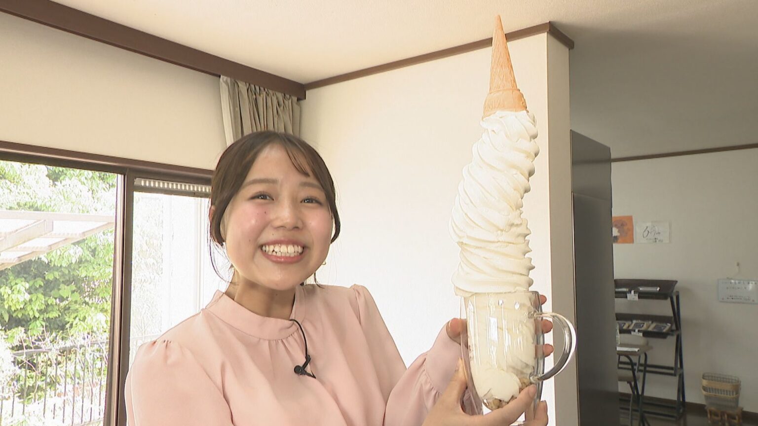 高さ40cm超え！超特盛ソフトクリーム　11種類のトッピングも　香川・丸亀市 | KSBニュース | KSB瀬戸内海放送