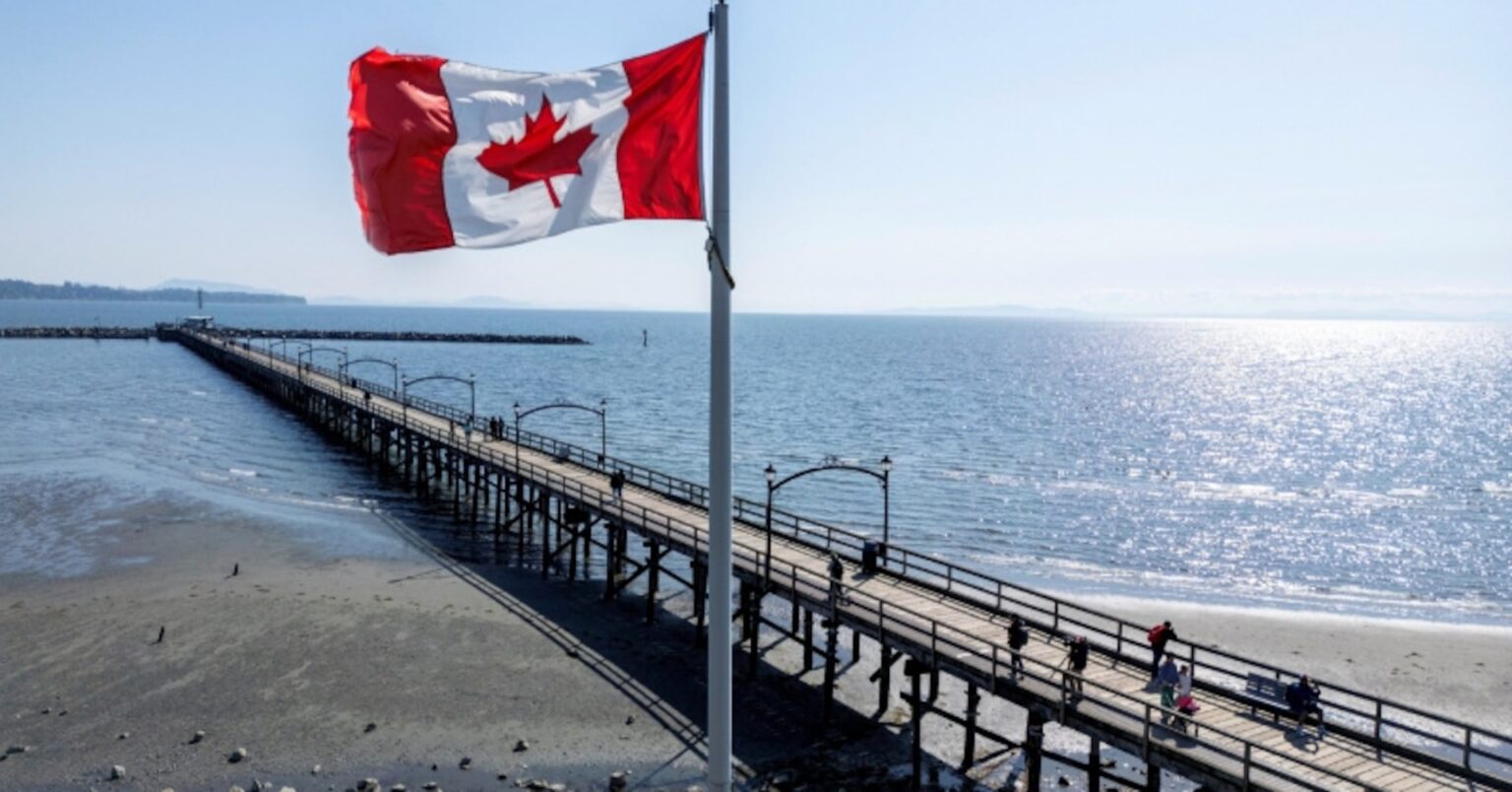 カナダ、新たな多国間防衛銀行のホスト国に　設立までになお時間 | ロイター