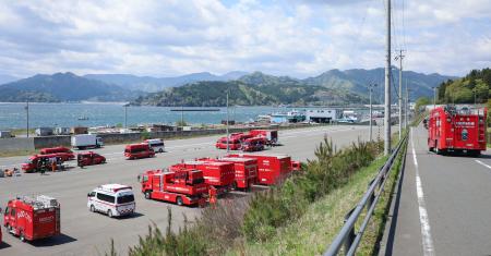 岩手の大規模山林火災鎮圧 焼損１６００ヘクタール超 | 全国のニュース | 福井新聞ONLINE