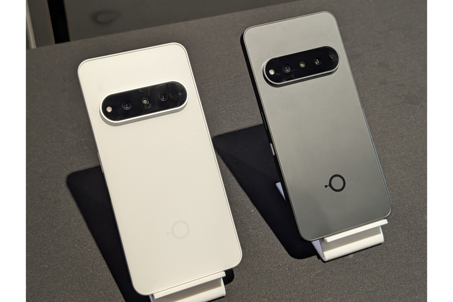 ソフトバンク「Natural AI Phone」から見えた"AIスマホ"の可能性と課題 - ケータイ Watch