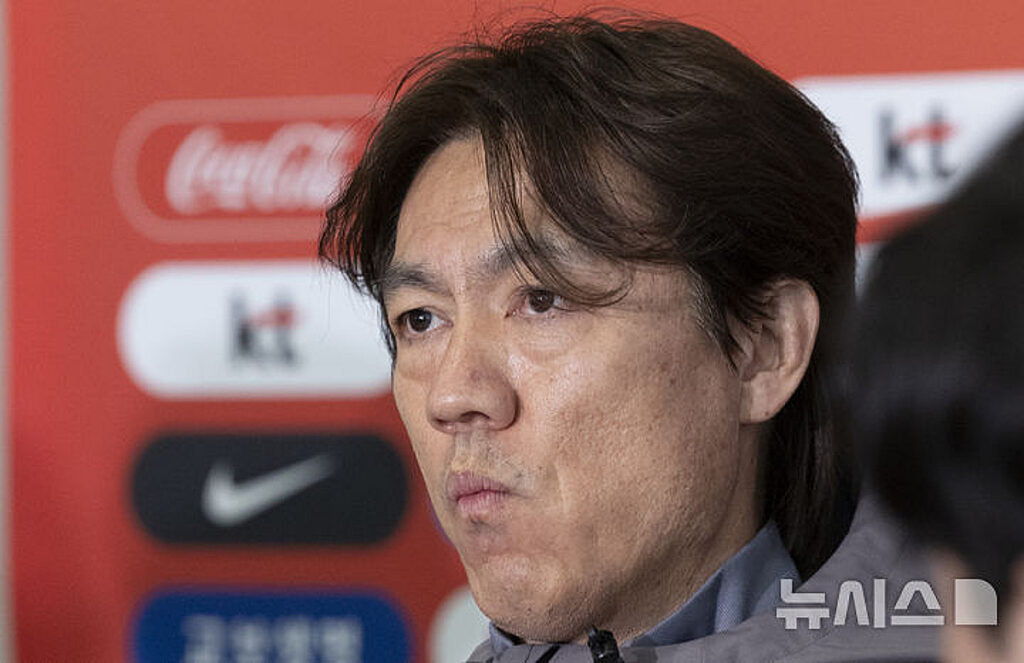 メキシコを倒すと宣言し、FIFAランキング100位の弱小チームと対戦するのか？ 「エルサルバドル選択」ホン・ミョンボ保護、高地適応のための最適な判断か | STARNEWS