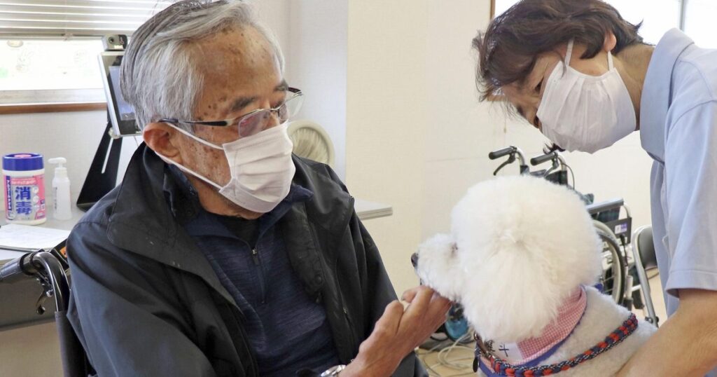 犬猫と訪問　笑顔届けたい　ハンセン病施設に　静岡・伊東さん