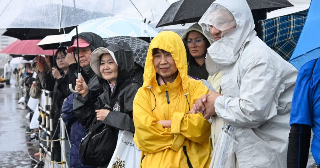 梅雨、寒っ　沖縄２月並み　国頭・奥で13度