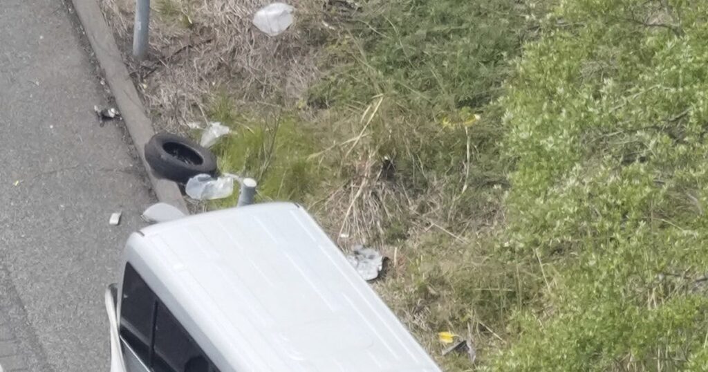 バス衝突　１人死亡　福島・磐越道　新潟の高校生