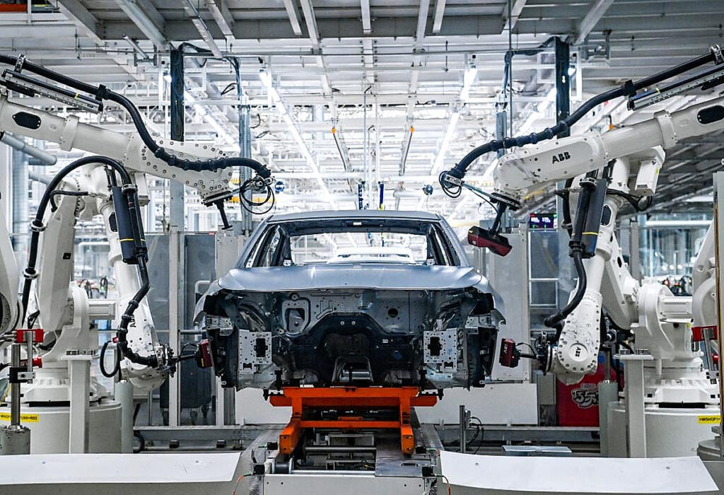 [モビリティコラム] ヨーロッパの自動車工場のオーナーは今や中国？ 「メイド・イン・ヨーロッパ」を夢見る中国のモビリティの躍進 | STARNEWS
