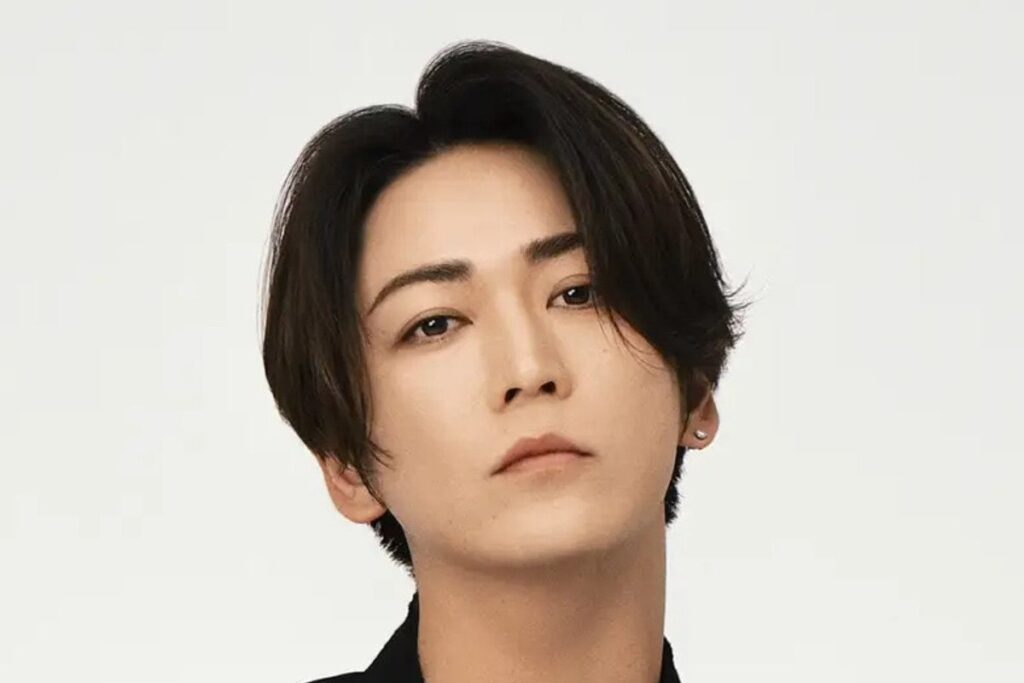 「私物見れて嬉しい」イタリアでのカジュアルな私服姿を公開した亀梨和也。アイドル時とは異なる私物を着用して撮影された姿の詳細と公開された写真の様子 海外旅行、人気の行き先はどこ？ | LIMO | くらしとお金の経済メディア