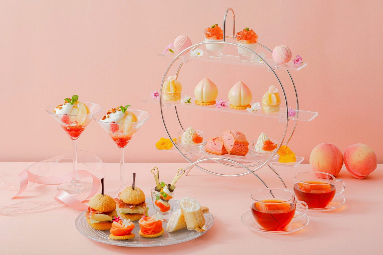 【南紀白浜マリオットホテル】和歌山の恵みが彩る桃色アフタヌーンティー「Arakawa Peach Afternoon Tea」を発売 | 森トラスト・ホテルズ&リゾーツ株式会社のプレスリリース 【南紀白浜マリオットホテル】和歌山の恵みが彩る桃色アフタヌーンティー「Arakawa Peach Afternoon Tea」を発売 | 森トラスト・ホテルズ&リゾーツ株式会社のプレスリリース