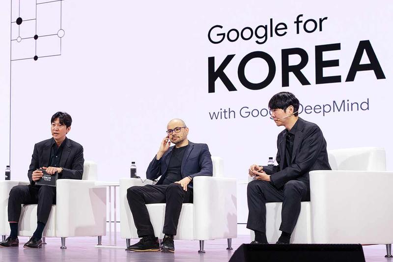 4月末、韓国の首都ソウルでグーグルが開催したAI関連イベントの様子。中央はAI開発部門グーグル・ディープマインドのデミス・ハサビス最高経営責任者（CEO）。