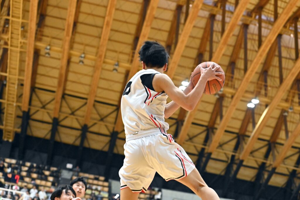 県高校総体前特集　バスケットボール男子（３）大分上野丘　積み上げた力で次の扉を開く　【大分県】