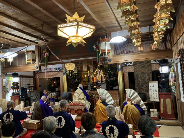 奈良県桜井市　音羽山観音寺後藤住職の花だより - 年一番の大きな法要　大般若会に初めて参拝