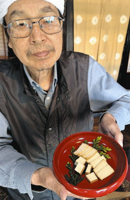 【まいもん のと】豆腐じっくり燻製 濃厚 夢一輪館「畑のチーズ」 能登町(中日新聞Web)|dメニューニュース(NTTドコモ) 【まいもん のと】豆腐じっくり燻製 濃厚 夢一輪館「畑のチーズ」 能登町