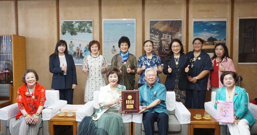 台湾女性経営者 副知事を表敬 沖縄と経済連携確認 台湾女性経営者 副知事を表敬 沖縄と経済連携確認