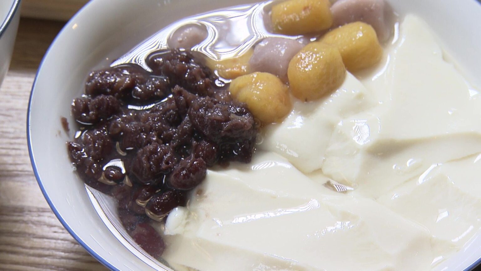 豆花に魅せられて 熊本の路地裏で味わう台湾スイーツと中華粥「SOYS & DAYS」 | KAB ONLINE 豆花に魅せられて 熊本の路地裏で味わう台湾スイーツと中華粥「SOYS & DAYS」 | KAB ONLINE