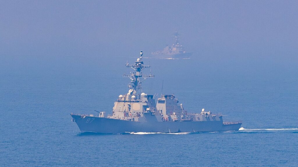 イランを追い詰めるホルムズ海峡逆封鎖、軍事兵站と民生兵站の「二重崩壊」 軍事と民生、2つの破綻点から読む停戦の必然(1/5) | JBpress (ジェイビープレス) イランを追い詰めるホルムズ海峡逆封鎖、軍事兵站と民生兵站の「二重崩壊」 軍事と民生、2つの破綻点から読む停戦の必然(1/5) | JBpress (ジェイビープレス)