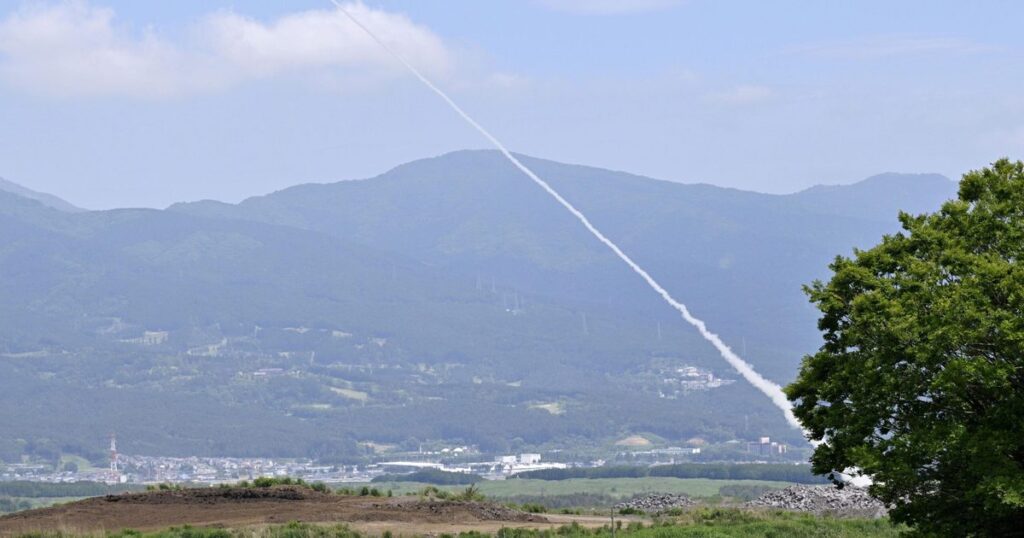 米軍 静岡でロケット砲 国道止め訓練、市民反発 米軍 静岡でロケット砲 国道止め訓練、市民反発