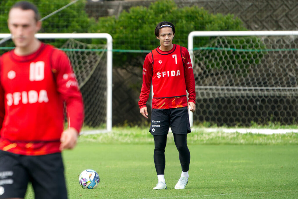 「全員で上を目指したい」 菊地脩太が臨む鳥栖戦と、譲れない矜持 : RYUKYU SOCCER PRESS 「全員で上を目指したい」 菊地脩太が臨む鳥栖戦と、譲れない矜持 : RYUKYU SOCCER PRESS