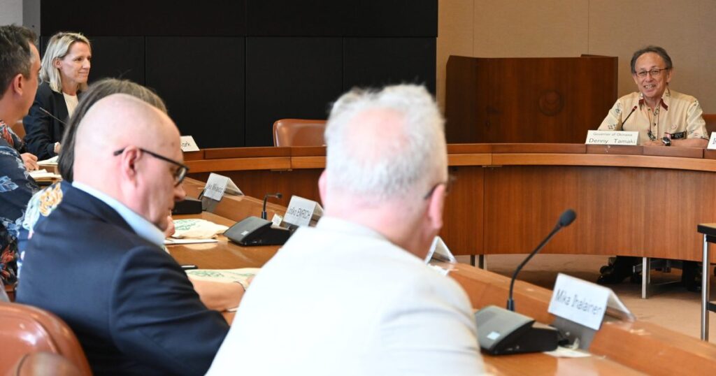 駐日EU訪問団 対話の意義強調 知事と意見交換 駐日EU訪問団 対話の意義強調 知事と意見交換