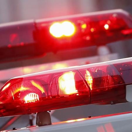新東名で衝突、19歳死亡 事故で停車中の車、静岡 新東名で衝突、19歳死亡 事故で停車中の車、静岡