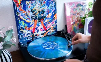 ホロライブ、所属VTuber関連のアナログレコード制作へ ドイツのレーベルと提携