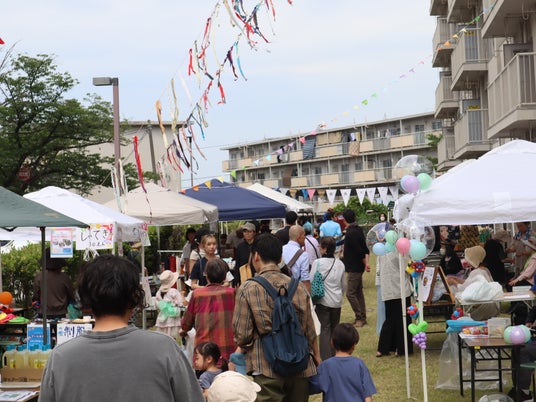 規模拡大！７年目を迎える団地内の住民共創イベント『茶山台団地７・16棟マルシェ』開催 – OSAKA STYLE