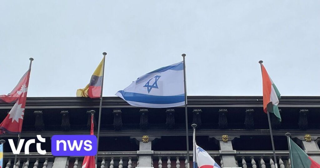 市庁舎に掲げられたイスラエル国旗がアントワープ市議会に再び緊張を引き起こす