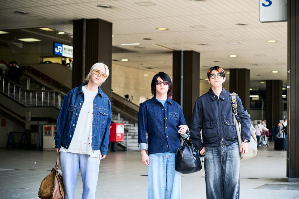 Mrs. GREEN APPLE、大阪公演本番2日前…大阪入りの写真公開（オリコン） - Yahoo!ニュース
