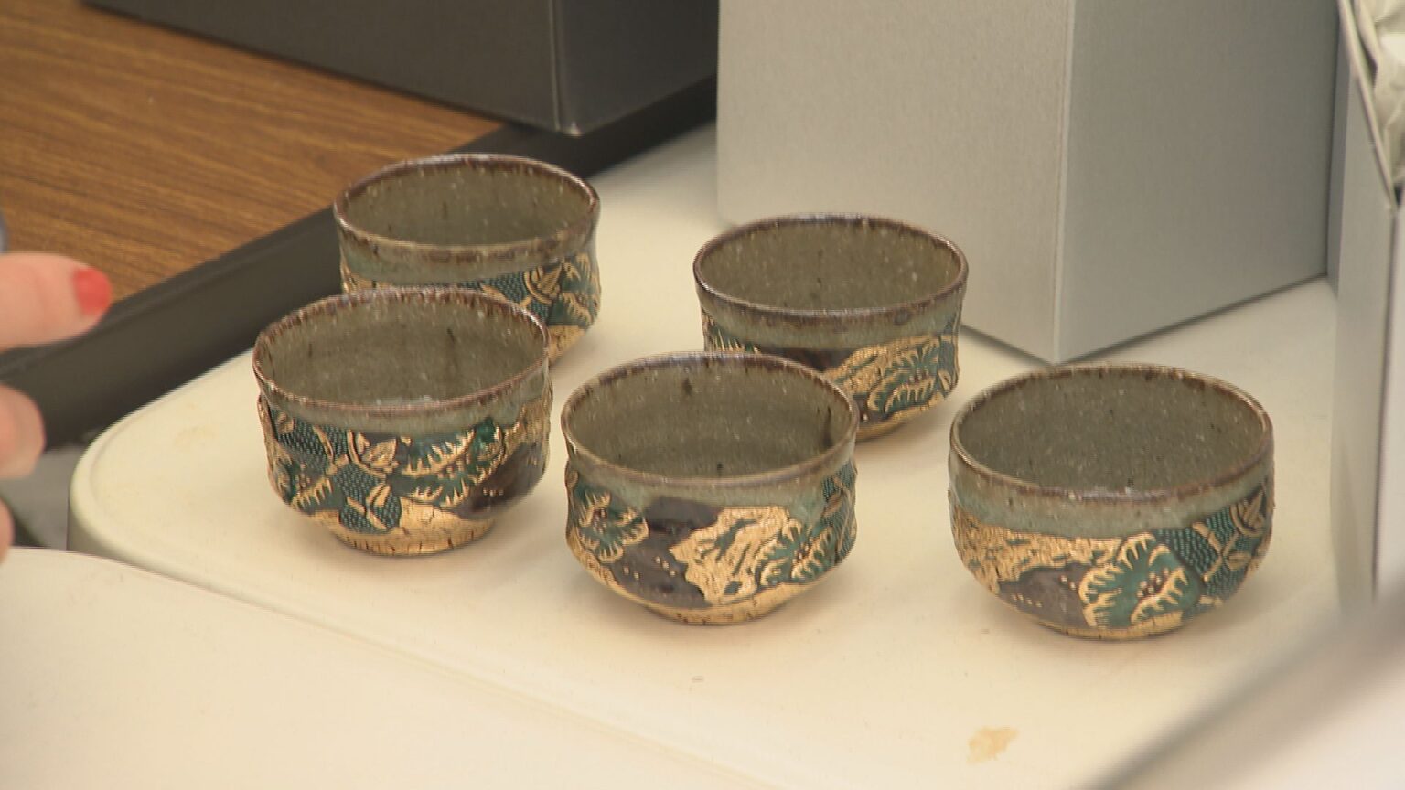 掘り出し物を見つける3日間!「九谷茶碗まつり」開催中 伝統の逸品から最新作まで勢ぞろい 石川・能美市（MRO北陸放送） - Yahoo!ニュース