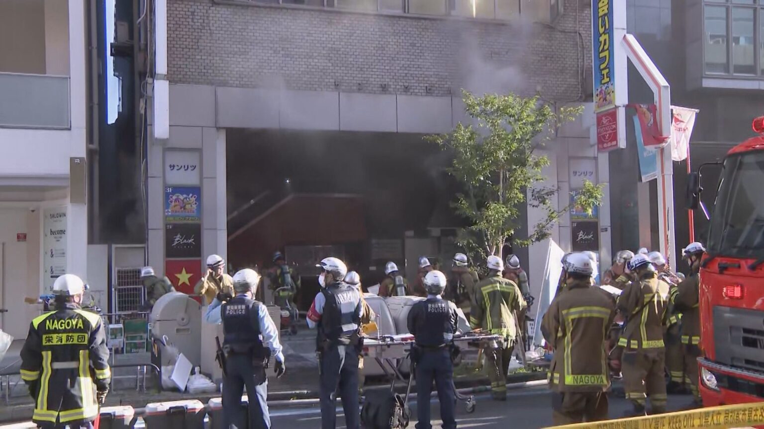 【速報】名古屋・栄の繁華街にあるビルから煙 消防が現在も消火活動中 けが人・逃げ遅れはいまのところ確認されず（CBCテレビ） - Yahoo!ニュース