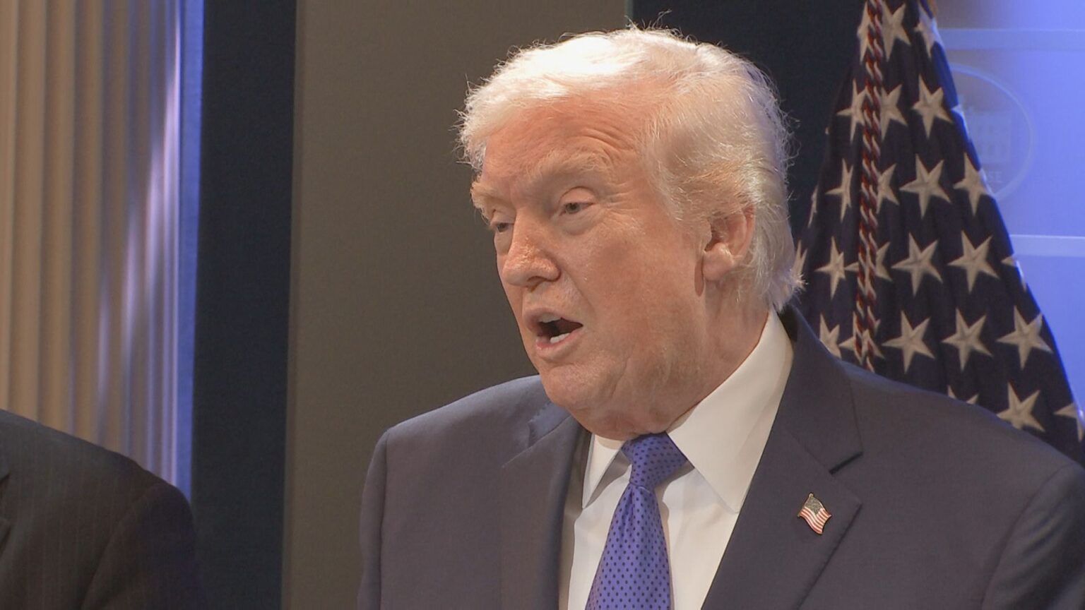 【速報】ホルムズ海峡での船舶通過支援を一時停止　トランプ大統領が発表（TBS NEWS DIG Powered by JNN）