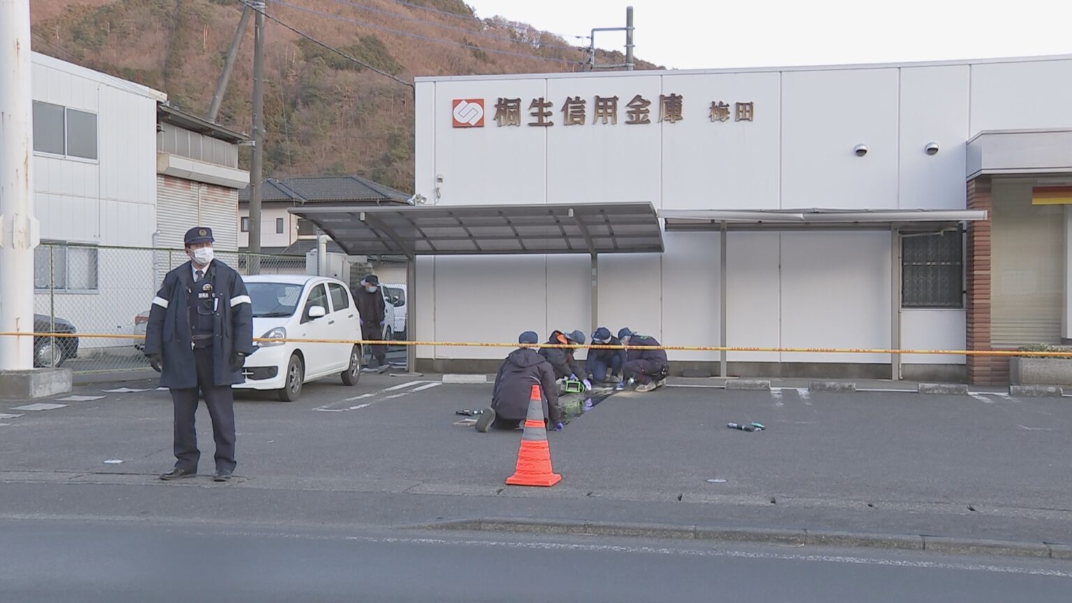 2月の信用金庫強盗事件でベトナム国籍の男を逮捕　拳銃はおもちゃと判明　群馬・桐生市（TBS NEWS DIG Powered by JNN）