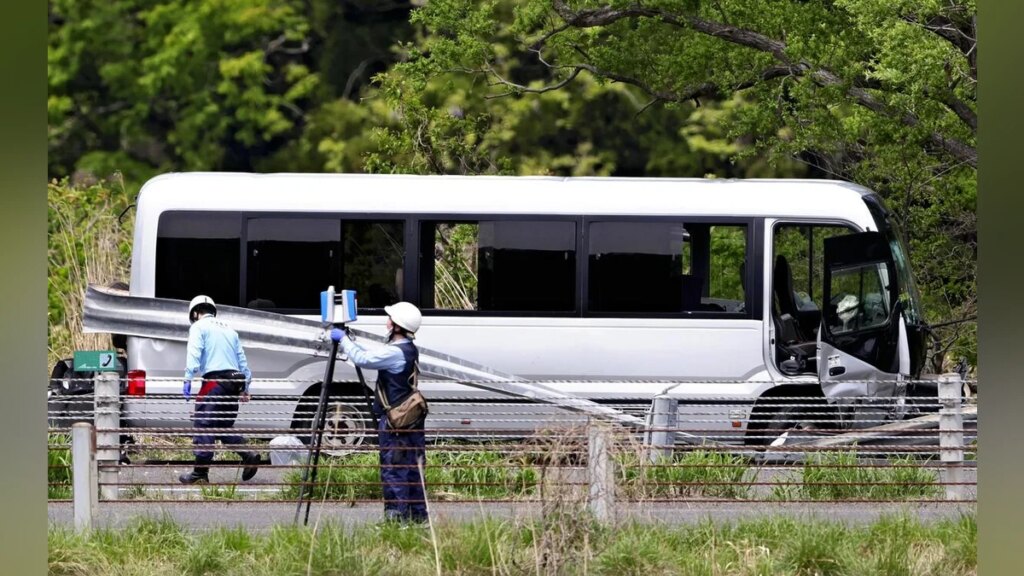磐越道バス運転手宅にボンネットつぶれた車、知人に「そろそろ運転やめないと」…「カーブ曲がりきれなかった」と供述 - 読売新聞