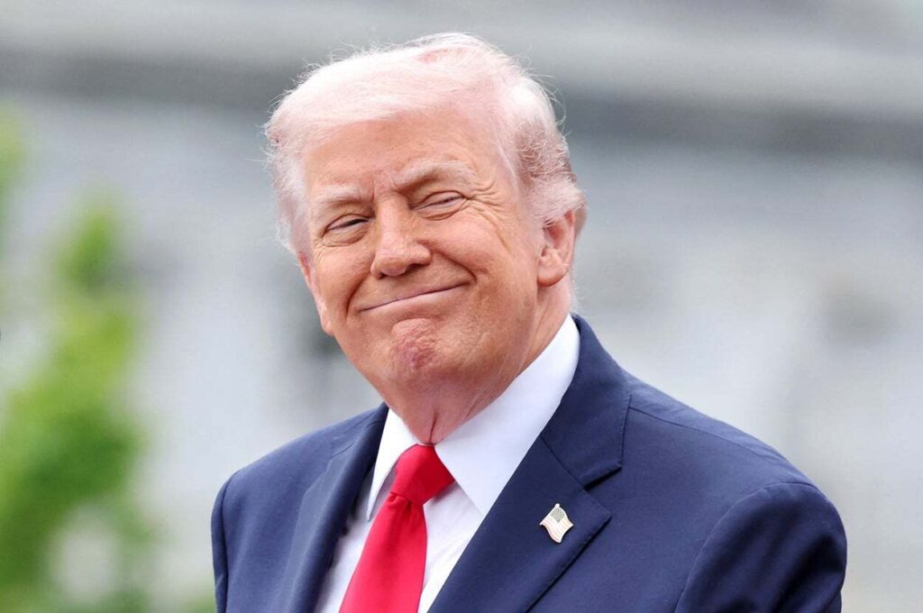 「どうして主役になりたがるの？」トランプ氏、カミラ王妃の前でとった行動に批判殺到⇨「失礼」「本当に品がない」 - Yahoo!ニュース