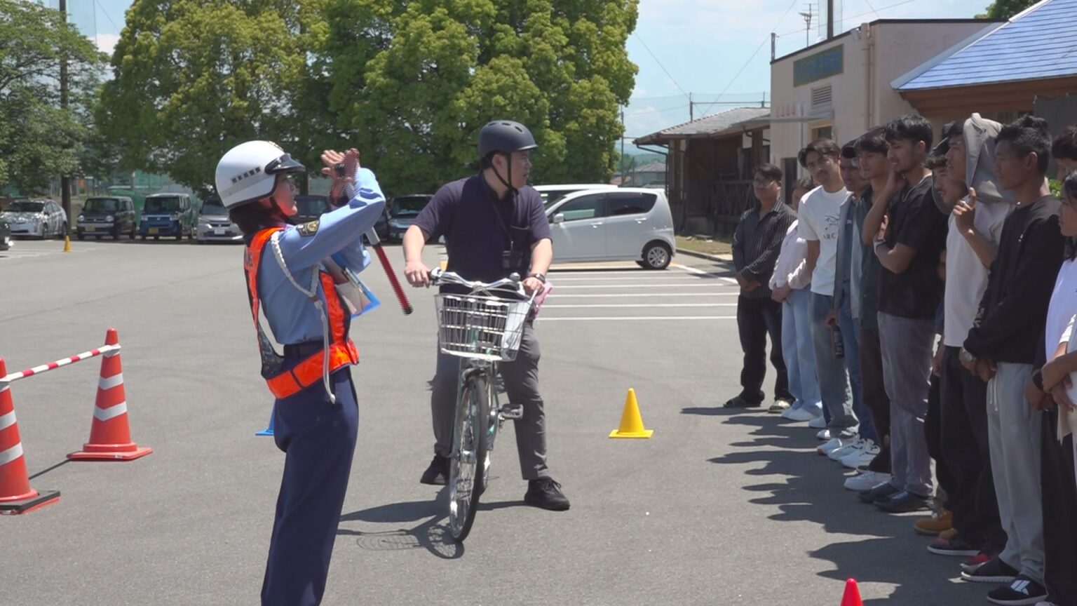 Do You Know About Japan’s New 'Blue Ticket' System for Bicycles?　青切符"制度、知ってる?　留学生と学ぶ自転車の安全利用　熊本（RKK熊本放送）