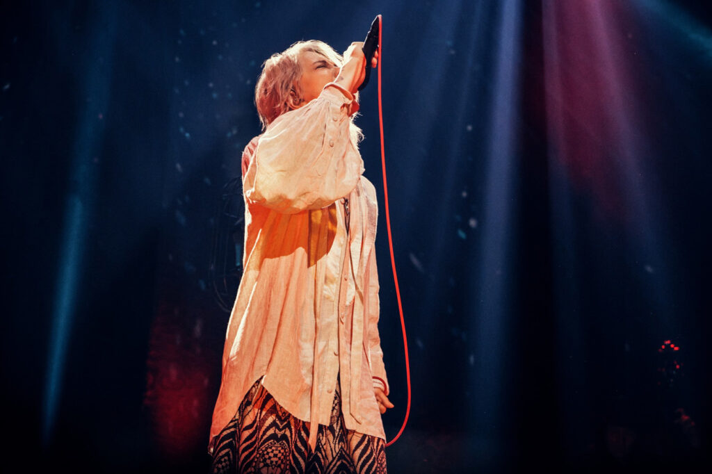 【ライブレポート】HYDEが故郷の和歌山で特別な公演を開催！「ウィーンに旅立つ前に帰って来れて良かった」（THE FIRST TIMES） - Yahoo!ニュース