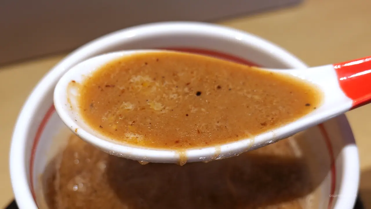 魚介と醤油の香りがすごいスープ