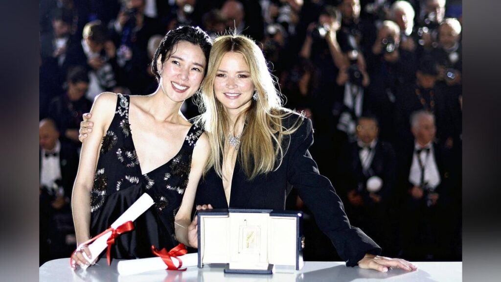 カンヌ女優賞の岡本多緒さんとは…長身いかしモデルに・「TAOカット」で脚光・監督や脚本も – 読売新聞 カンヌ女優賞の岡本多緒さんとは…長身いかしモデルに・「TAOカット」で脚光・監督や脚本も - 読売新聞