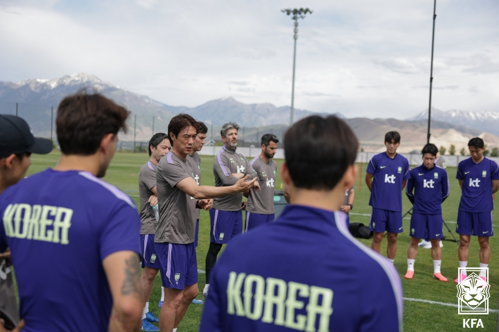チーム練習中のサッカー韓国代表チームの選手団。 /写真=大韓サッカー協会提供