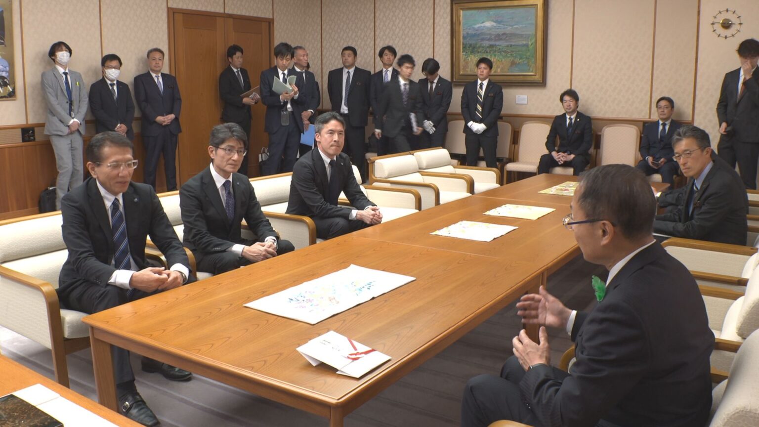 北陸電力が石川県に500万円寄付 「のとGREEN復興寄付プラン」に27社賛同(MRO北陸放送) – Yahoo!ニュース 北陸電力が石川県に500万円寄付 「のとGREEN復興寄付プラン」に27社賛同(MRO北陸放送) - Yahoo!ニュース
