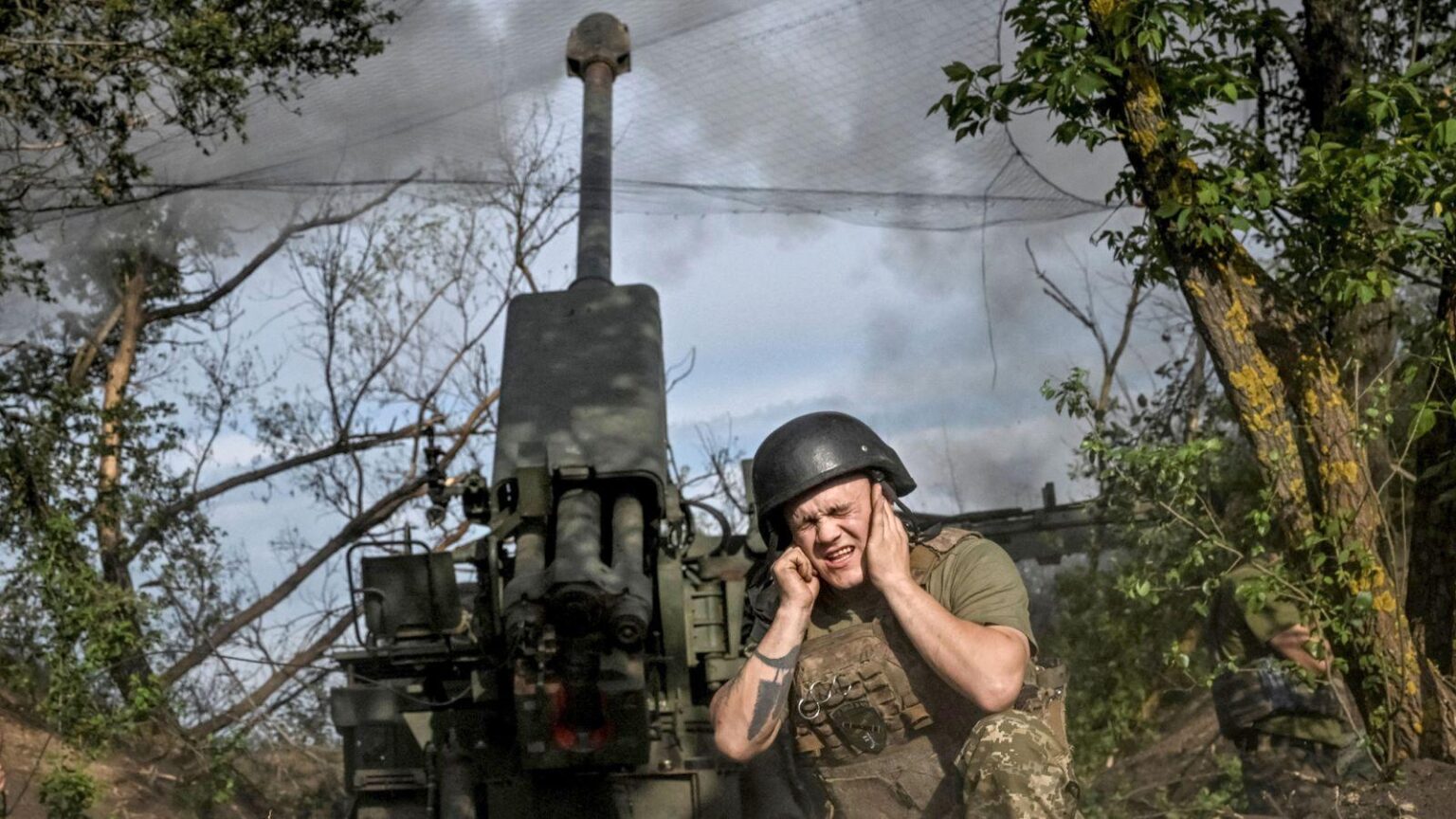 紛争中に50万人近くのロシア兵が死亡、英国スパイ長官が明らかに