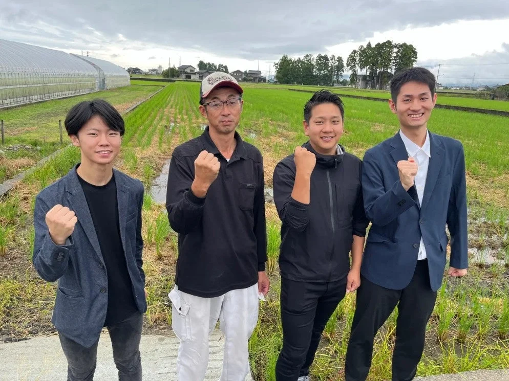 農業や地域活動に関わるグループの男性たち