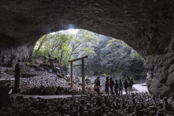 宮崎県高千穂町・天岩戸神話の舞台を訪ねて|”神様百名山”広田勇介さんがご案内