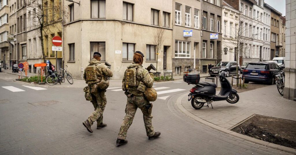 新たな「危機の時代」に軍事徴用の可能性：協力しない者は懲役刑と数千ユーロの罰金の危険がある