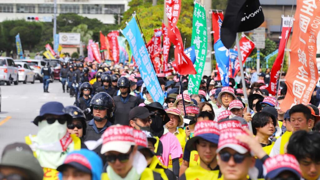 沖縄本土復帰「県民大会」 共催団体代表が辺野古事故言及「独善的であってはならぬ」 - 産経ニュース
