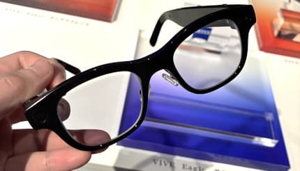 これが「AIグラス」？ ──度付きレンズ対応で最新技術も使える高性能メガネ「VIVE Eagle」 撮影・音楽・通話・AIを一台に凝縮 - BCN＋R