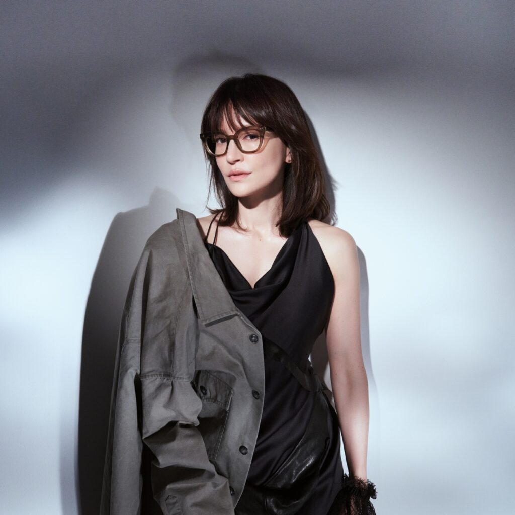 「Angela Aki Tour 2026 SHADOW WORK」5/15(金) 千葉 松戸公演、5/17(日)新潟公演、5/19(火)石川公演についてのお知らせ | アンジェラ・アキ