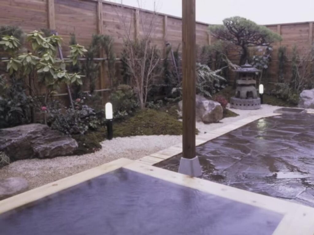 【熊本県の人気日帰り温泉】「天然温泉 とよみずの湯」は源泉かけ流し100％の湯が自慢の施設。桧の湯や信楽焼の湯でリラックス - All About ニュース